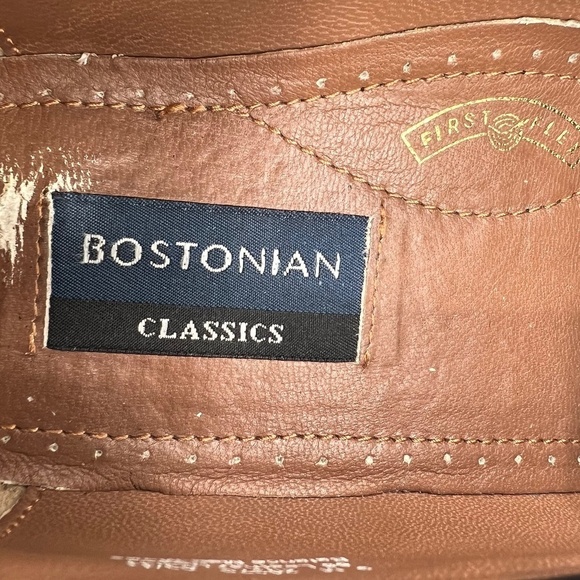 Bostonian Black Leather Loafers - Picture 2 of 11